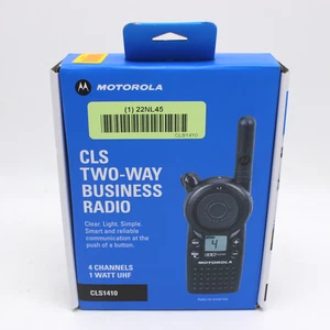 Motorola CLS1410 4 Channel UHF Two-Way Business Radio | Black | CU1410BKV4BA - Picture 1 of 8