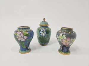 Jarrón Cloisonne chino miniatura vintage, diseño floral, sin marca, juego de 3 - Imagen 1 de 2