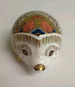 ROYAL CROWN DERBY Hawthorn Hedgehog Ltd Ed Of 1500 for Goviers Sidmouth SAN4B - Picture 1 of 6
