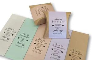 20 x PERSONALISED CONFETTI POUCH BOXES KRAFT BROWN AND COLOURED LABELS WEDDING - Picture 1 of 2