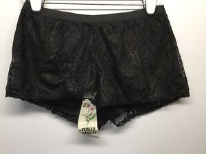 NWT MIMI CHICA BLACK W/GOLD METALLIC LACE SHORTS ELASTIC WAIST LINED