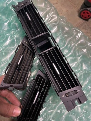 2006-2011 BMW E90 E92 E91 M3 DASH AIR AC VENT 325i 328i 330i 335i 335d 320i 323i - Image 1 of 4