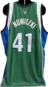 Dirk Nowitzki Autograph Signed Dallas Mavericks Basketball Jersey JSA Authentic - Picture 1 of 4