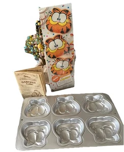 Garfield Cake Pan Set 6 Teste Garfield 1 Corpo Completo Garfield Istruzioni Incluse - Foto 1 di 7