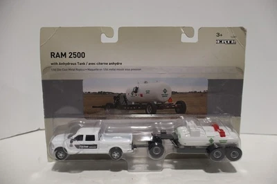 1/64 比例道奇 RAM 2500 皮卡带无水氨罐拖车 — 第 1/3 张图片
