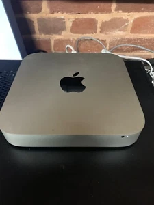 Überholt aktualisiert Apple Mac Mini 2011 4GB RAM 250GB SSD High Sierra/Office 19 - Bild 1 von 4