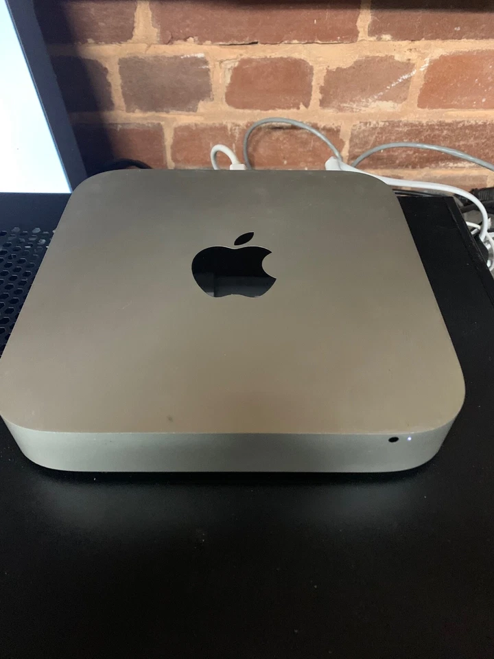 Refurbished Upgraded Apple Mac Mini 2011 4GB RAM 250GB SSD High Sierra/Office 19 - Image 1 of 4