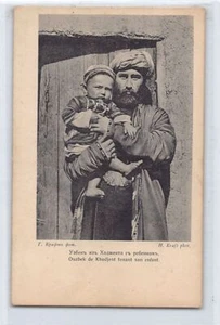 Tayikistán - Uzbeko de Khujand y su hijo - Publ. San Juan - Cruz Roja - Imagen 1 de 2