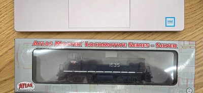 Atlas HO MP15DC Locomotive Missouri Pacific #1535 DC ONLY NO SOUND - Image 1 of 4