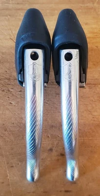 VINTAGE 1980s CAMPAGNOLO C RECORD ERA AERO TYPE BRAKE LEVERS ONE HOOD DAMAGED - Image 1 of 4