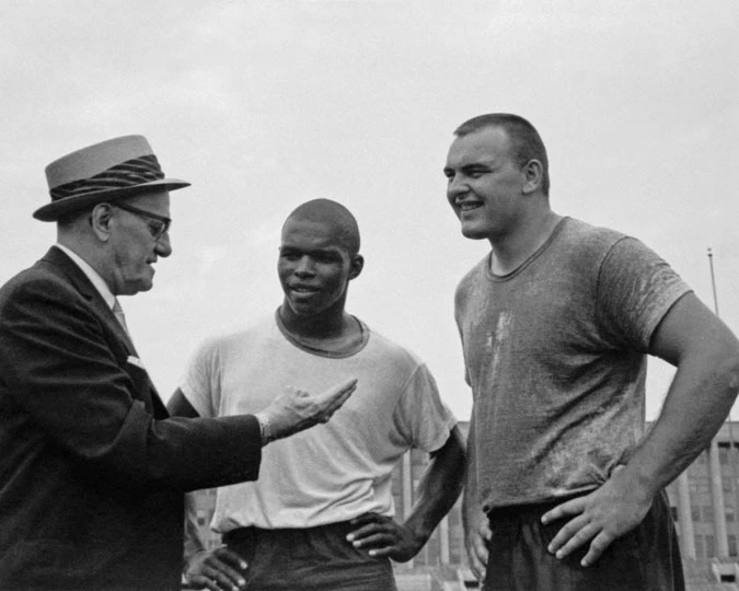 GEORGE HALAS, GALE SAYERS and DICK BUTKUS Glossy 8x10 Photo Chicago Bears Print - Image 1 of 1