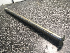 Ducati 900SS 750SS Carbed rear wheel spindle steel swingarm 91-98 - Picture 1 of 2