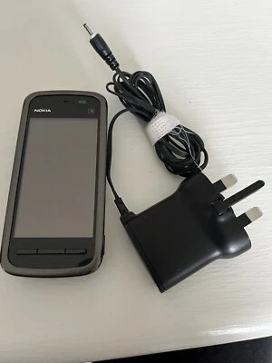 Nokia 5230 - Black (Unlocked) Smartphone - Image 1 of 2