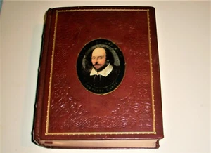 The Yale Shakespeare The Complete Works, Hardcover, Gold Gilded  Like New - Imagen 1 de 9