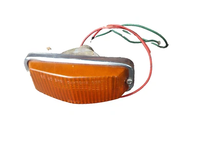 De colección LUCAS L838 Inglaterra - Luz, lente ámbar y bisel cromado, MG Healey   Foto 1 de 4