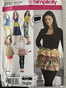Simplicity pattern 3752 misses' aprons size A (S, M, L) - uncut - Picture 1 of 2