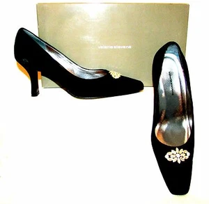 VALERIE STEVENS BIBI SZ 6 BLACK VELVET DRESS 3.75" HEELS WITH RHINESTONE ACCENT - Picture 1 of 7