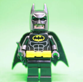 Lego Batman Minifigure w/ Spongy Cape from 70915 70917 sh415 cmf lot E03