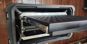 SKB 4U 20-inch Deep rSeries Shock Rack, Model 1SKB-R904U20 - Picture 1 of 21