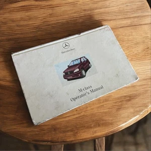 Mercedes Benz M-class Operators Manual Used - Bild 1 von 4