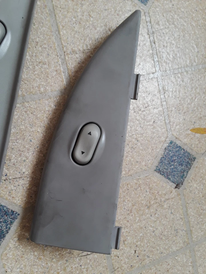 Crown Victoria Grand Marquis Pass 1995-2002 bisel interruptor ventana trasera derecha fabricante de equipos originales Foto 1 de 1