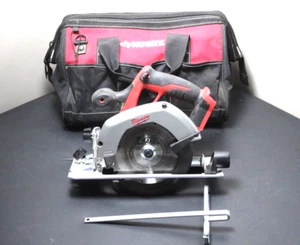 Sierra circular y estuche de transporte Milwaukee 2630-20 M18 6-1/2" - Imagen 1 de 4
