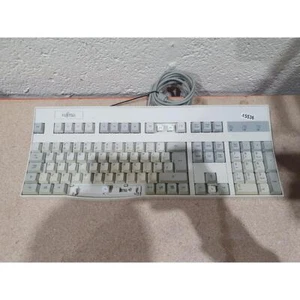 Fujitsu E105 ErgoPro PC Keyboard Wired QWERTY (Standard) PS/2 Interface - White - Picture 1 of 7