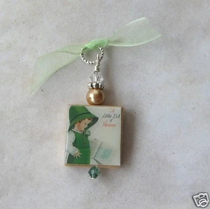 St. Patrick's Day Pendant Green A Little Bit Of Heaven Vintage Altered Art Charm - Picture 1 of 1