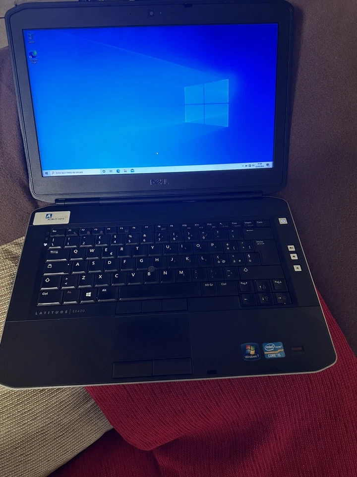 DELL E5430 14" i5 WINDOWS 10 8GB 240GB HDMI COMPUTER PORTATILE NOTEBOOK DVD. - Immagine 1 di 4