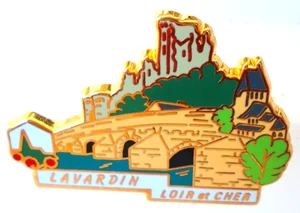 Pin's Pin - LAVARDIN LOIR ET CHER PLUS BEAU VILLAGE DE FRANCE - Bild 1 von 1