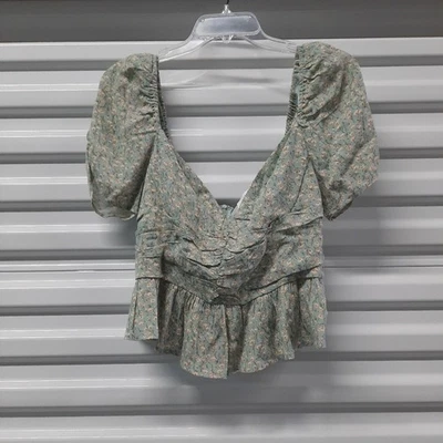 Top mujer Astr The Label talla grande verde floral campesino manga abullonada cottagecore Foto 1 de 4