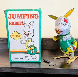 Vintage JUMPING RABBIT Tin Litho 5 1/2" Wind-up Toy Plus Box & Key WORKING! - Picture 1 of 11