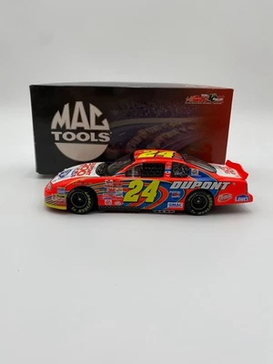Jeff Gordon 24 DuPont 200th Anniv Celebration 2002 Monte Carlo 1:24 Mac Tools - Imagem 1 de 4