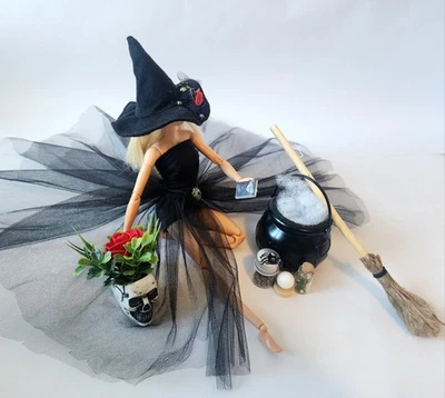 Muñeca Barbie Halloween Ropa Bruja Disfraz Y Un Kit De Inicio Mágico Foto 1 de 4