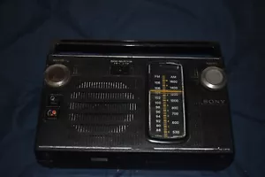 Vintage Sony TFM-7150W Portable AM/FM Radio AC/Battery - Picture 1 of 8