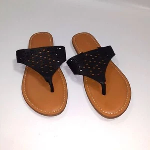 Universal Thread Goods Co Kessa Size 6 Women's Black Laser Cutout Thong Sandals - Picture 1 of 5