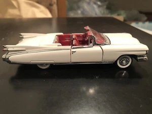 1987 Franklin Mint - Cadillac Eldorado White Convertible Diecast Car 1:43 Scale - Picture 1 of 7