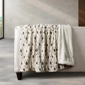 Life Comfort Ultimate Faux Fur Throw 60" x 70" (Select Color) FAST SHIPPING - Picture 1 of 21