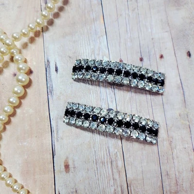 Clips para zapatos de barra de diamantes de imitación negros y transparentes vintage de mediados de siglo de 2,25" Foto 1 de 4
