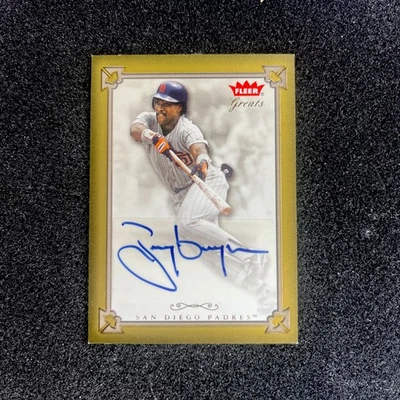 2004 Tony Gwynn Fleer Greats of the Game Autograph PADRES Auto - Image 1 of 2