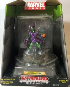 Titanium Series MARVEL 2006 - Diamond Select - figura de acción duende verde + base - Imagen 1 de 4