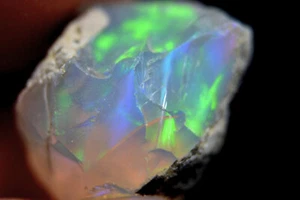 Top opale etiope welo ruvido 7,23 cts + ""luminoso 5/5, aaaa, fuoco, modello""+,video - Foto 1 di 5