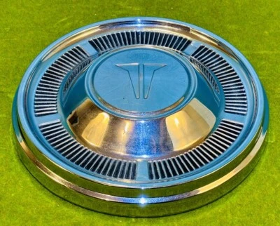 Oldsmobile Cutlass F-85 cromo plato perro tapacubos rueda 1962 gm fabricante de equipos originales 9,5” Foto 1 de 4