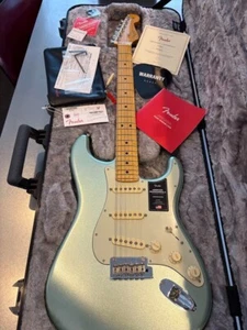 Fender American Professional II Strat E-Gitarre Musikinstrumente d604 - Bild 1 von 9