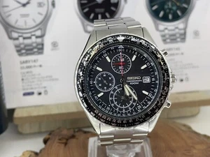Seiko SND253 schwarzes Zifferblatt Pilot Chronograph 100M Quarz Sportuhr - Bild 1 von 10