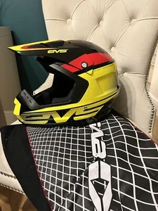 GORGEOUS EVS T5 VORTEK VAPOR Motocross ATV MX QUAD Crash Helmet SIZE XS 53/54cm - Picture 1 of 15