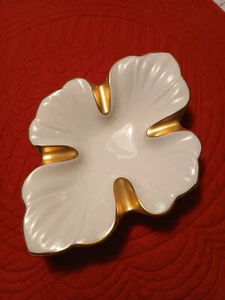 Lenox Vier Blütenblätter Elfenbein Blatt 24k Goldrand kleine Schmuckschale Made in USA - Bild 1 von 3