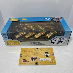 Racing Champions 24K Gold Richard Petty Transporter Set mit 4 Autos COA #43 NASCAR - Bild 1 von 24