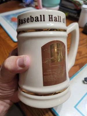 Rare 1982  Hank Aaron MLB Hall of Fame  24 Oz  STEIN MUG Lewis Brothers USA - Image 1 of 4