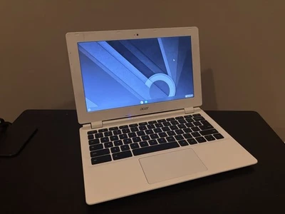Acer Chromebook CB3-111 11.6" Procesador Intel Celeron Chrome OS Foto 1 de 4
